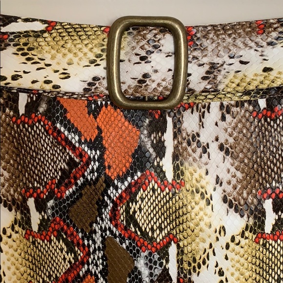 SNAKE SKIN SKIRT “Bennett”-Song of Style REVOLVE - Picture 5 of 8